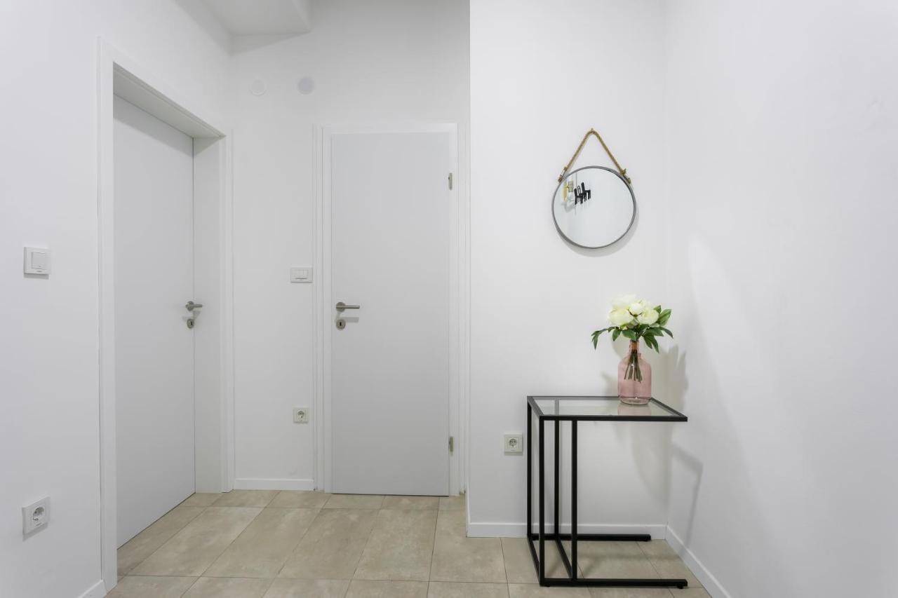 Go2Zagreb Chick Apartment Private Parking Available Εξωτερικό φωτογραφία