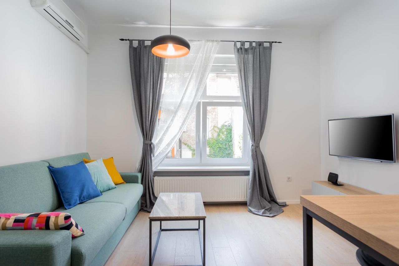 Go2Zagreb Chick Apartment Private Parking Available Εξωτερικό φωτογραφία